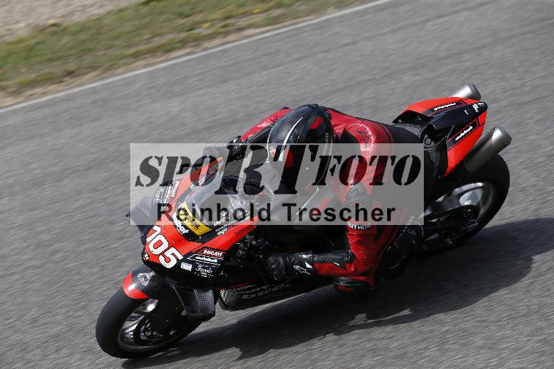 /10 20.04.2026  Pluess Moto Sport ADR/Freies Fahren/105